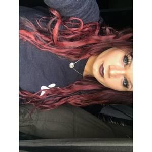 Meet your Posher, Alicia